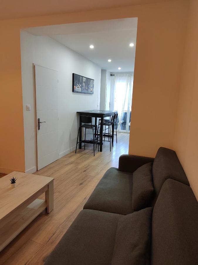 Moderne Et Chaleureux Duplex En Centre-Ville Saint-Jean-de-Vedas Luaran gambar
