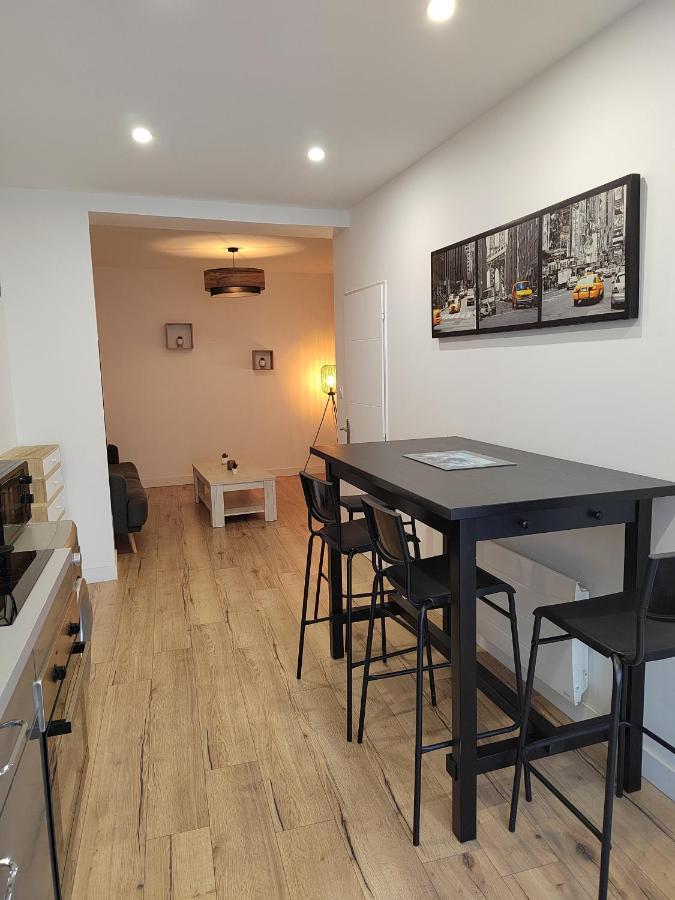 Moderne Et Chaleureux Duplex En Centre-Ville Saint-Jean-de-Vedas Luaran gambar
